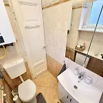 Appartement Kiraly 12