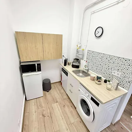 Király 12 Pécs