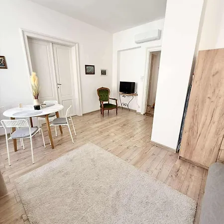 Kiraly 12 Διαμέρισμα